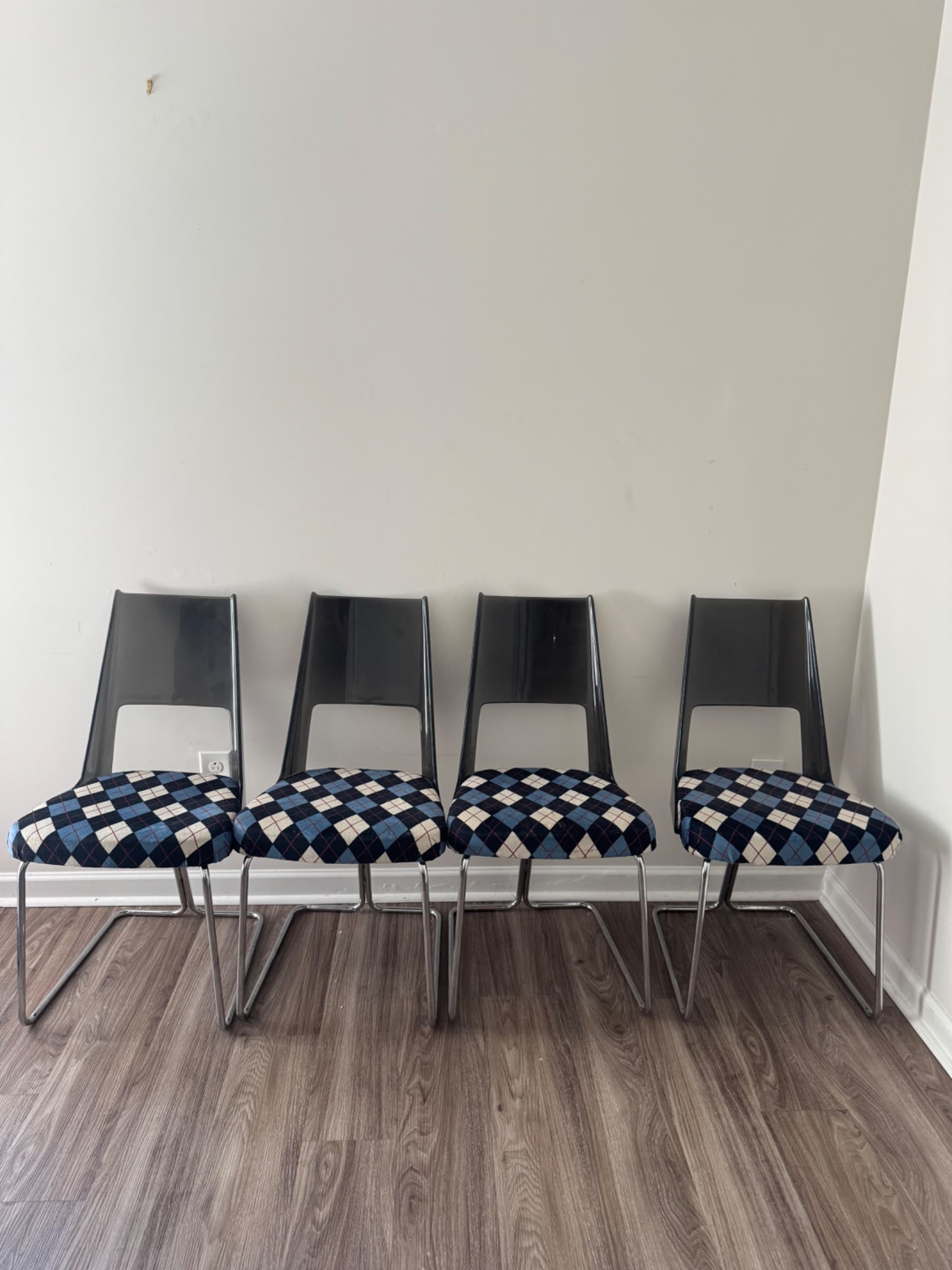 Set of 4 Modern Dining Chairs Smoked Acrylic Back Chrome Cantilever Sled Base